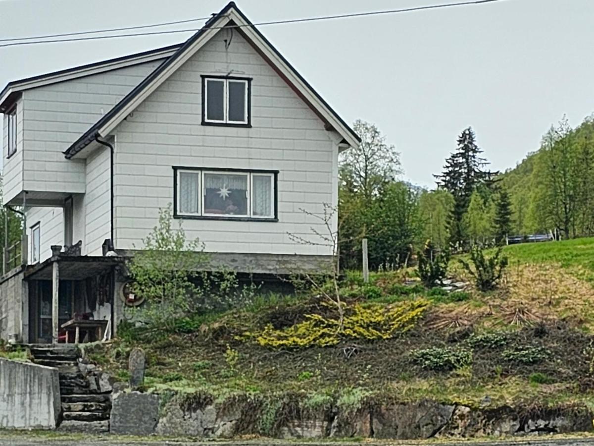 Holiday Home Among The Pearls Of Norway Stranda  Εξωτερικό φωτογραφία